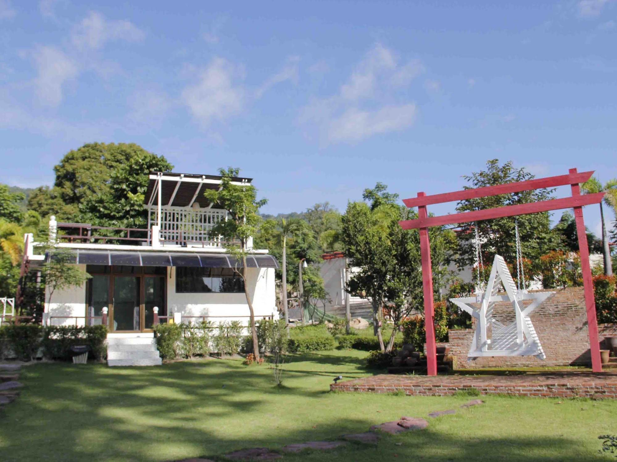 The Banyan Leaf Resort Suan Phueng Exterior photo